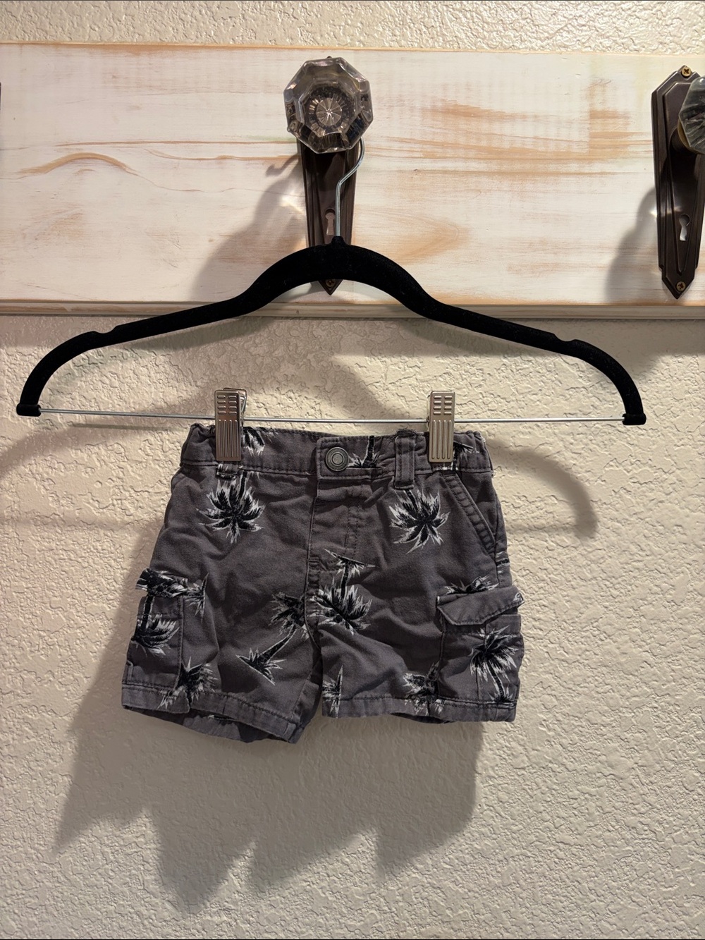 Garanimals Gray Palm-Print Cargo Shorts - Picture 1 of 2